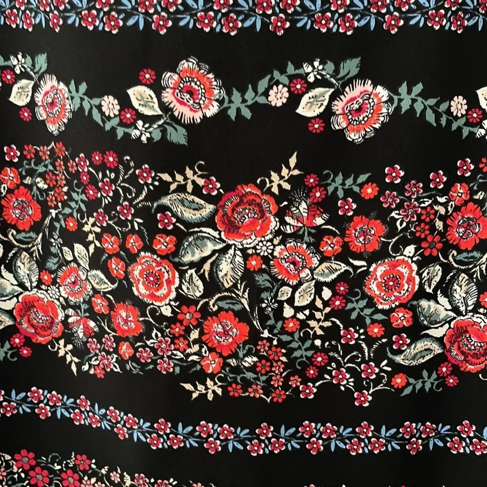 New York &Co 7thAve. MIDI Length Pencil Skirt Dark Floral Size 8 - Picture 4 of 14